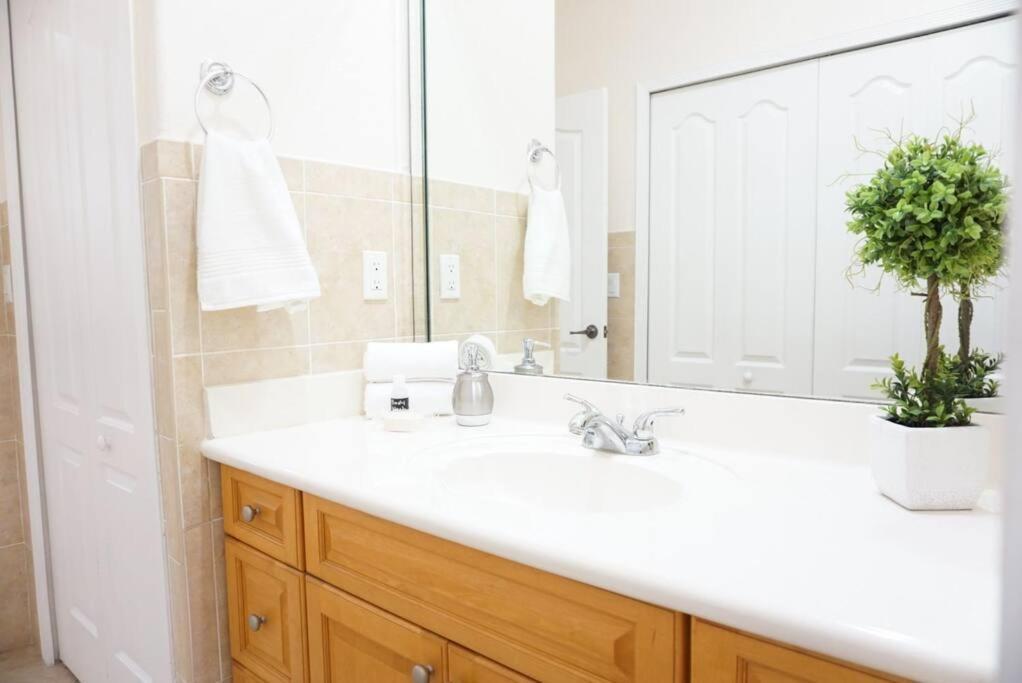 New Luxury Vacation Dream Rental- Sleeps 15! Miami Zewnętrze zdjęcie