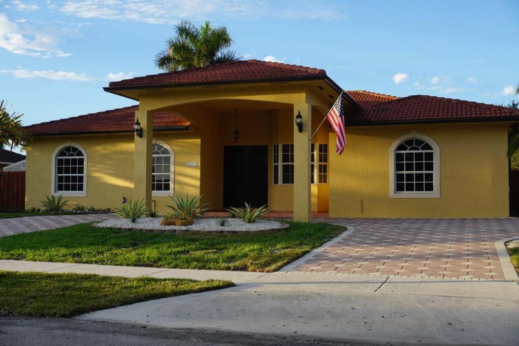 New Luxury Vacation Dream Rental- Sleeps 15! Miami Zewnętrze zdjęcie