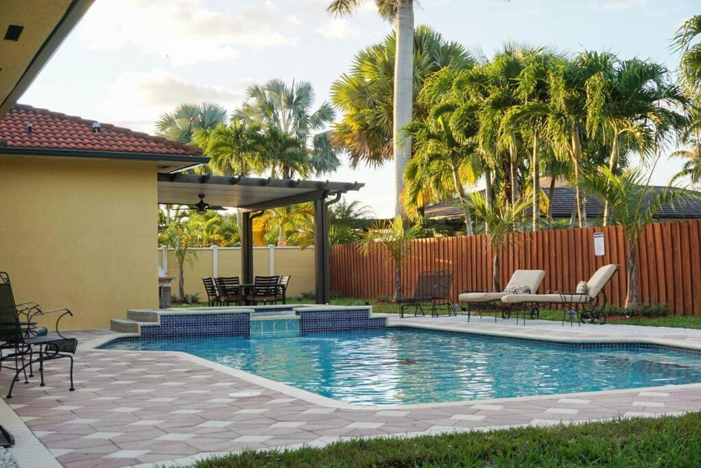 New Luxury Vacation Dream Rental- Sleeps 15! Miami Zewnętrze zdjęcie
